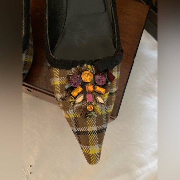 Prada Plaid Wool Embellished Pumps -Sz 8 - Picture 3 of 14